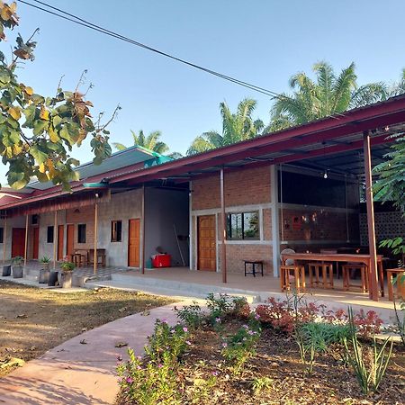 Yoga Homestay Seka Экстерьер фото